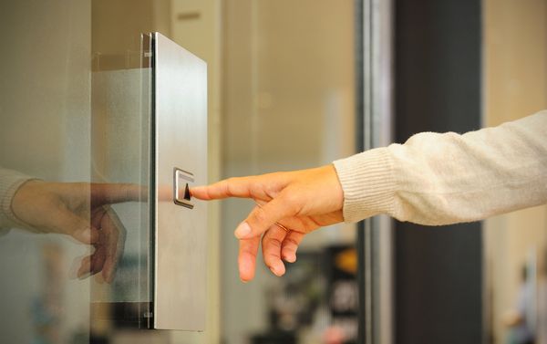 «Просто притворись лузером»: как получить больше денег и полномочий, не ввязываясь в интриги