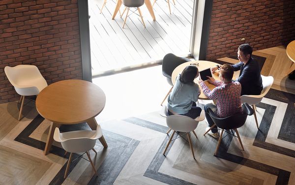 Каталог светлых голов: как заманить стартаперов в корпорацию и превратить их в ценные кадры